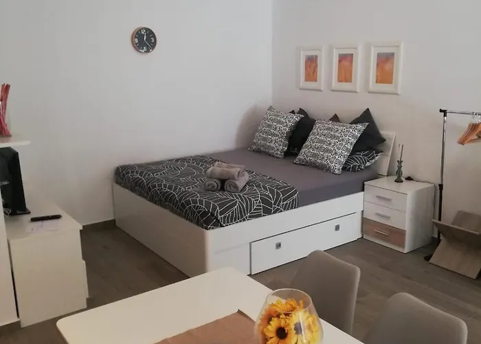 Minerva 아파트 Ližnjan